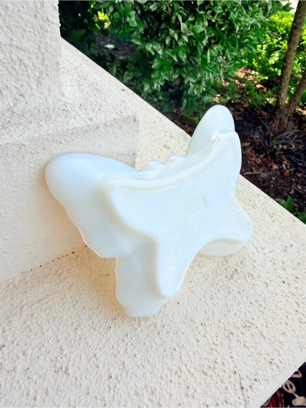 Vintage Avon White Milk Glass Butterfly Trinket Dish Candy Soap Jewelry Tray
